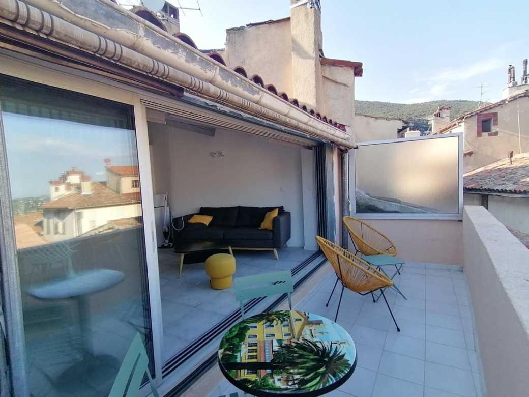 Charmant Appartement Terrasse Sur Les Toits Grasse Luaran gambar